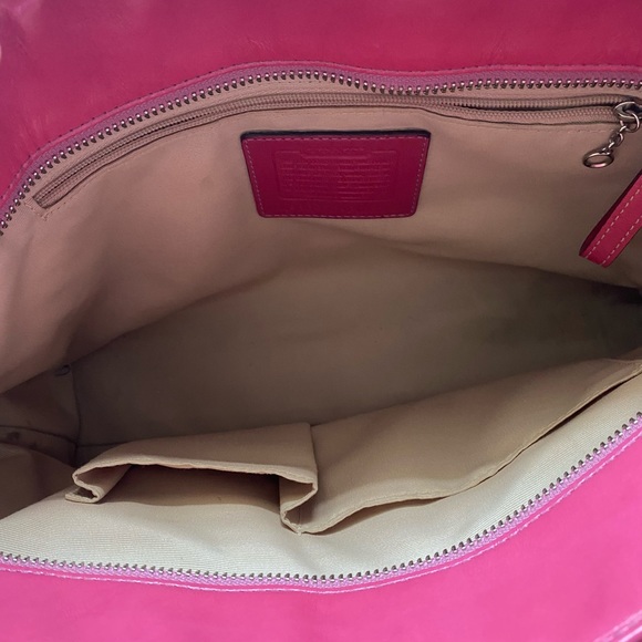 Pink coach bag - Picture 3 of 10